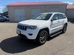 Used 2017  Jeep Grand Cherokee 4d SUV 4WD Limited at A&plus; Autobrokers near Mt&period; Vernon&comma; OH