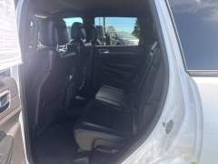 Used 2018  Jeep Grand Cherokee 4d SUV 4WD Laredo Altitude at A&plus; Autobrokers near Mt&period; Vernon&comma; OH