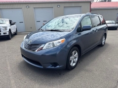 Used 2017  Toyota Sienna 4d Wagon LE 8-Pass at A&plus; Autobrokers near Mt&period; Vernon&comma; OH