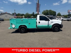 Used 2007  Ford Super Duty F-350 CC 2WD Reg Cab SRW 141" XL at A&plus; Autobrokers near Mt&period; Vernon&comma; OH
