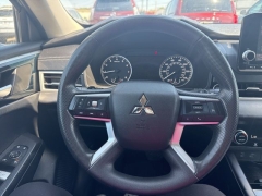Used 2022  Mitsubishi Outlander ES S-AWC at A&plus; Autobrokers near Mt&period; Vernon&comma; OH