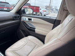 Used 2020  Ford Explorer 4d SUV 4WD Platinum 3&period;0L EcoBoost at A&plus; Autobrokers near Mt&period; Vernon&comma; OH