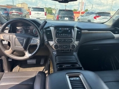 Used 2017  GMC Yukon 4d SUV 4WD Denali at A&plus; Autobrokers near Mt&period; Vernon&comma; OH