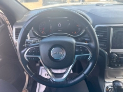 Used 2018  Jeep Grand Cherokee 4d SUV 4WD Laredo Altitude at A&plus; Autobrokers near Mt&period; Vernon&comma; OH