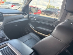 Used 2017  GMC Yukon 4d SUV 4WD Denali at A&plus; Autobrokers near Mt&period; Vernon&comma; OH