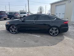 Used 2019  Ford Fusion 4d Sedan AWD Titanium at A&plus; Autobrokers near Mt&period; Vernon&comma; OH