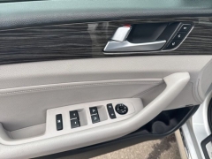 Used 2015  Hyundai Sonata 4d Sedan Limited at A&plus; Autobrokers near Mt&period; Vernon&comma; OH