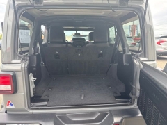 Used 2021  Jeep Wrangler Unlimited Sahara Altitude 4x4 at A&plus; Autobrokers near Mt&period; Vernon&comma; OH