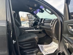 Used 2020  Ram 1500 4WD Crew Cab Big Horn at A&plus; Autobrokers near Mt&period; Vernon&comma; OH