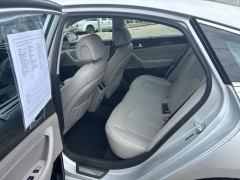 Used 2015  Hyundai Sonata 4d Sedan Limited at A&plus; Autobrokers near Mt&period; Vernon&comma; OH