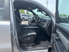 Used 2019  Ram 1500 4WD Crew Cab Big Horn&sol;Lone Star at A&plus; Autobrokers near Mt&period; Vernon&comma; OH