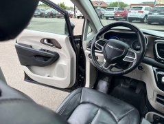 Used 2017  Chrysler Pacifica 4d Wagon Touring-L at A&plus; Autobrokers near Mt&period; Vernon&comma; OH