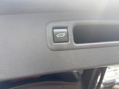 Used 2020  Toyota Highlander 4d SUV AWD XLE at A&plus; Autobrokers near Mt&period; Vernon&comma; OH
