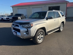 Used 2017  Toyota 4Runner 4d SUV 4WD SR5 Premium at A&plus; Autobrokers near Mt&period; Vernon&comma; OH