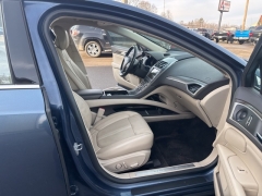 Used 2018  Lincoln MKZ 4d Sedan AWD Reserve at A&plus; Autobrokers near Mt&period; Vernon&comma; OH