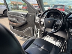 Used 2018  Chevrolet Suburban 4d SUV 4WD LT at A&plus; Autobrokers near Mt&period; Vernon&comma; OH
