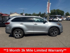 Used 2017  Toyota Highlander 4d SUV AWD Limited Platinum at A&plus; Autobrokers near Mt&period; Vernon&comma; OH