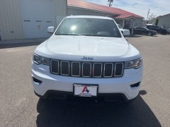 Used 2019  Jeep Grand Cherokee 4d SUV 4WD Laredo E at A&plus; Autobrokers near Mt&period; Vernon&comma; OH