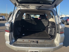 Used 2017  Toyota 4Runner 4d SUV 4WD SR5 Premium at A&plus; Autobrokers near Mt&period; Vernon&comma; OH