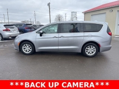 Used 2017  Chrysler Pacifica 4d Wagon Touring at A&plus; Autobrokers near Mt&period; Vernon&comma; OH