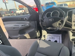 Used 2011  Toyota Tacoma 4WD Double Cab Short Bed Auto at A&plus; Autobrokers near Mt&period; Vernon&comma; OH