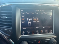 Used 2018  Jeep Grand Cherokee 4d SUV 4WD Laredo Altitude at A&plus; Autobrokers near Mt&period; Vernon&comma; OH