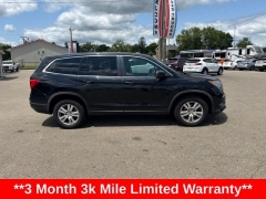 Used 2018  Honda Pilot 4d SUV AWD LX at A&plus; Autobrokers near Mt&period; Vernon&comma; OH