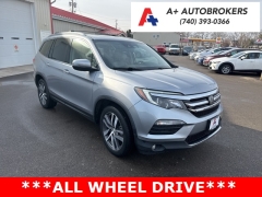  2017 Honda Pilot 4d SUV AWD Elite at A&plus; Autobrokers near Mt&period; Vernon&comma; OH