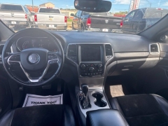 Used 2018  Jeep Grand Cherokee 4d SUV 4WD Laredo Altitude at A&plus; Autobrokers near Mt&period; Vernon&comma; OH