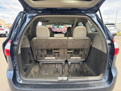 Used 2017  Toyota Sienna 4d Wagon LE 8-Pass at A&plus; Autobrokers near Mt&period; Vernon&comma; OH