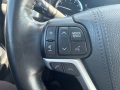 Used 2017  Toyota Highlander 4d SUV AWD Limited Platinum at A&plus; Autobrokers near Mt&period; Vernon&comma; OH