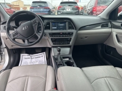 Used 2015  Hyundai Sonata 4d Sedan Limited at A&plus; Autobrokers near Mt&period; Vernon&comma; OH
