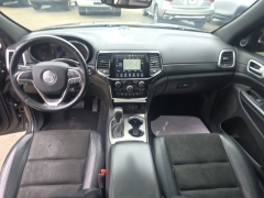 Used 2019  Jeep Grand Cherokee 4d SUV 4WD Laredo Altitude at A&plus; Autobrokers near Mt&period; Vernon&comma; OH