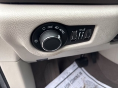 Used 2017  Chrysler Pacifica 4d Wagon Touring at A&plus; Autobrokers near Mt&period; Vernon&comma; OH