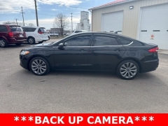 Used 2020  Ford Fusion 4d Sedan AWD SE at A&plus; Autobrokers near Mt&period; Vernon&comma; OH