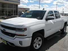 Used 2018 Chevrolet Silverado 1500 4WD Crew Cab LT Z71 at Extreme Truck Outfitters near Casper, WY