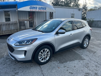 2020 Ford Escape SE's photo