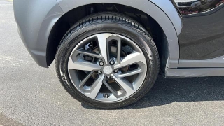 Used 2018 Hyundai Kona 4d SUV AWD Limited at Dave White Auto Credit near Sylvania, OH