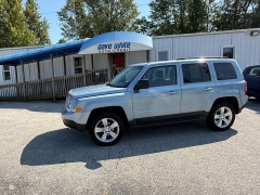 2014 Jeep Patriot 4d SUV 4WD Latitude at Dave White Auto Credit near Sylvania, OH