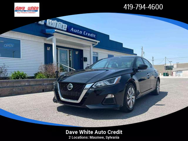 Used 2021  Nissan Altima 2.5 S Sedan at Dave White Auto Credit near Maumee, OH