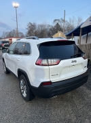 Used 2021  Jeep Cherokee Latitude Lux 4x4 at Dave White Auto Credit near Sylvania&comma; OH