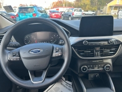 Used 2020  Ford Escape 4d SUV FWD SE at Dave White Auto Credit near Sylvania, OH