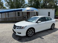 Used 2014 Honda Accord Sedan 4d Sport CVT at Dave White Auto Credit near Sylvania, OH