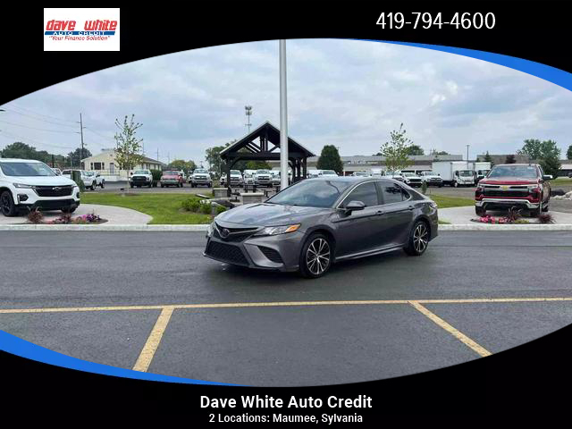 Used 2019  Toyota Camry 4d Sedan SE at Dave White Auto Credit near Maumee, OH