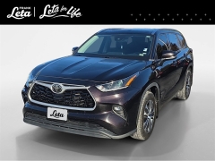 Used 2021  Toyota Highlander XLE AWD at Dime Down by Frank Leta near Bridgeton, MO