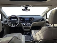 Used 2020  Chrysler Pacifica Limited FWD at Dime Down by Frank Leta near Bridgeton, MO