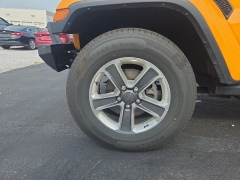 Used 2018  Jeep Wrangler Unlimited Sahara 4x4 at Dime Down by Frank Leta near Bridgeton&comma; MO