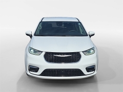 Used 2023  Chrysler Pacifica Touring L FWD at Dime Down by Frank Leta near Bridgeton&comma; MO