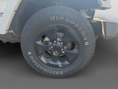 Used 2015  Jeep Wrangler Unlimited 4WD 4dr Altitude at Dime Down by Frank Leta near Bridgeton&comma; MO