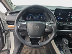 Used 2024  Toyota Grand Highlander XLE AWD at Dime Down by Frank Leta near Bridgeton&comma; MO